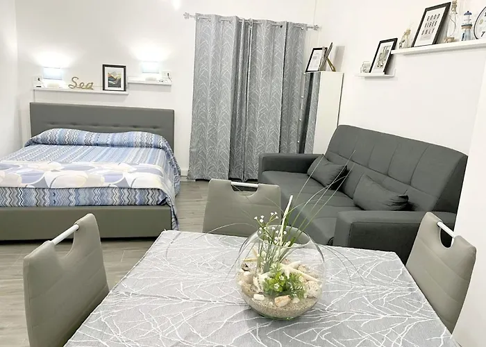 Seaview Marina Daire Nicotera